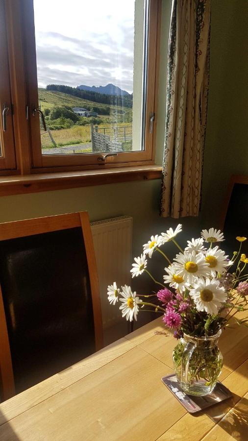 Trien Lodge Carbost  Eksteriør billede